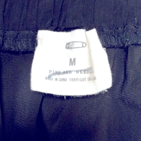 Urban Outfitters Silky black skirt with pockets - Picture 2 of 7